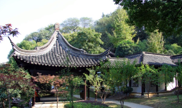 新中式园艺设计与场景化运营:涵境园艺的品牌创新 新中式园艺设计与场景化运营:涵境园艺的品牌创新